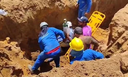 Soterramento em obra na Bahia deixa dois operários feridos