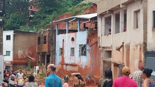 Temporal em Minas Gerais deixa 10 mortos e um desaparecido após deslizamentos