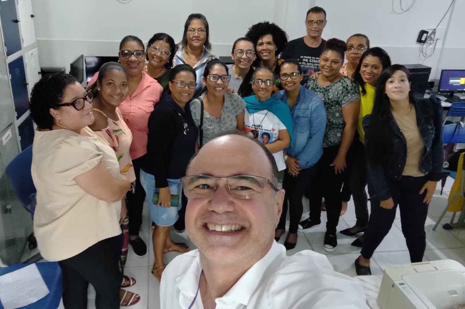 Ibirataia: Secretaria de Saúde em parceria com a SESAB, Realiza capacitação para os técnicos de enfermagem que atuam nas salas de vacina do município.