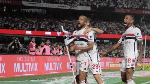 São Paulo garante vaga na Final da Copa do Brasil com Vitória sobre o Corinthians
