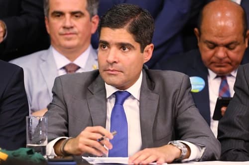 ACM NETO receberá título de cidadão ipiauense