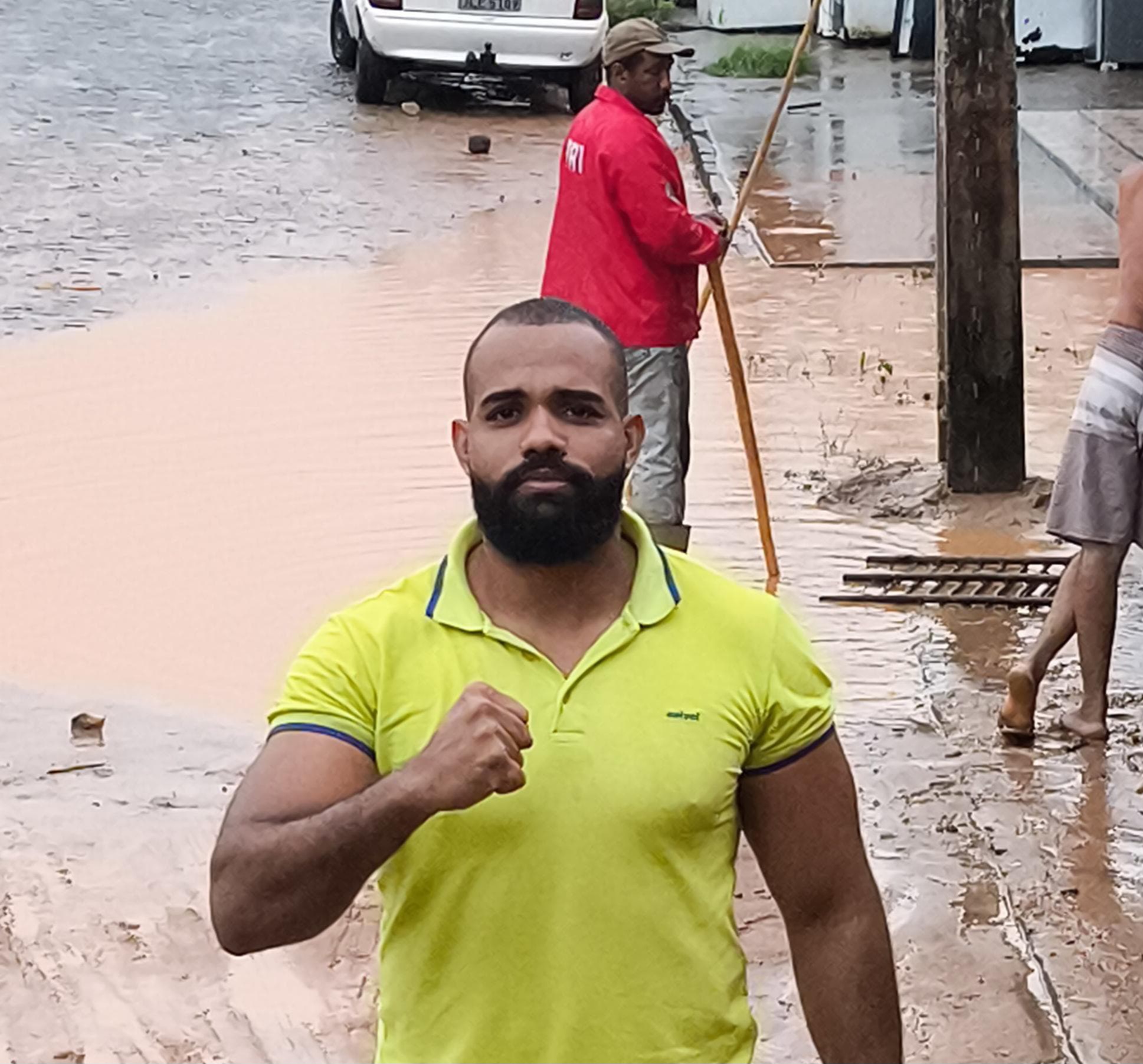 Ibirataia: Vereador Lucas Grandão presta apoio à população atingida por alagamentos