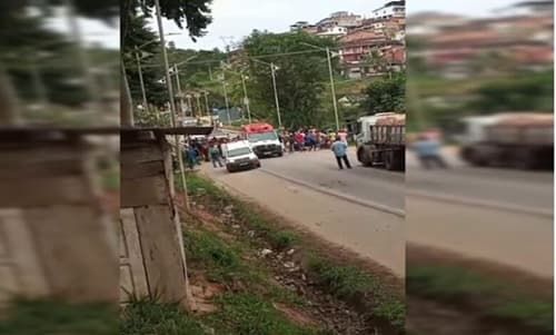 Mulher atropelada na BR-101 em Wenceslau Guimarães