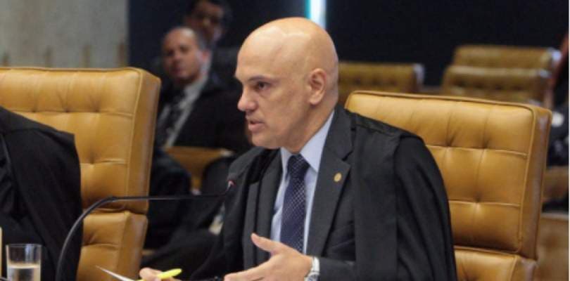 Presidente do TSE em 2022, Alexandre de Moraes acredita que voto impresso "não contribui para democracia"