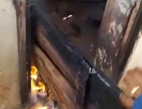 Mulher é presa após incendiar imóvel e entrar no local com filha de 2 anos
