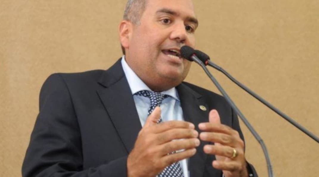 Sandro Régis sobre briga de facções no Dique e toque de recolher na Engomadeira