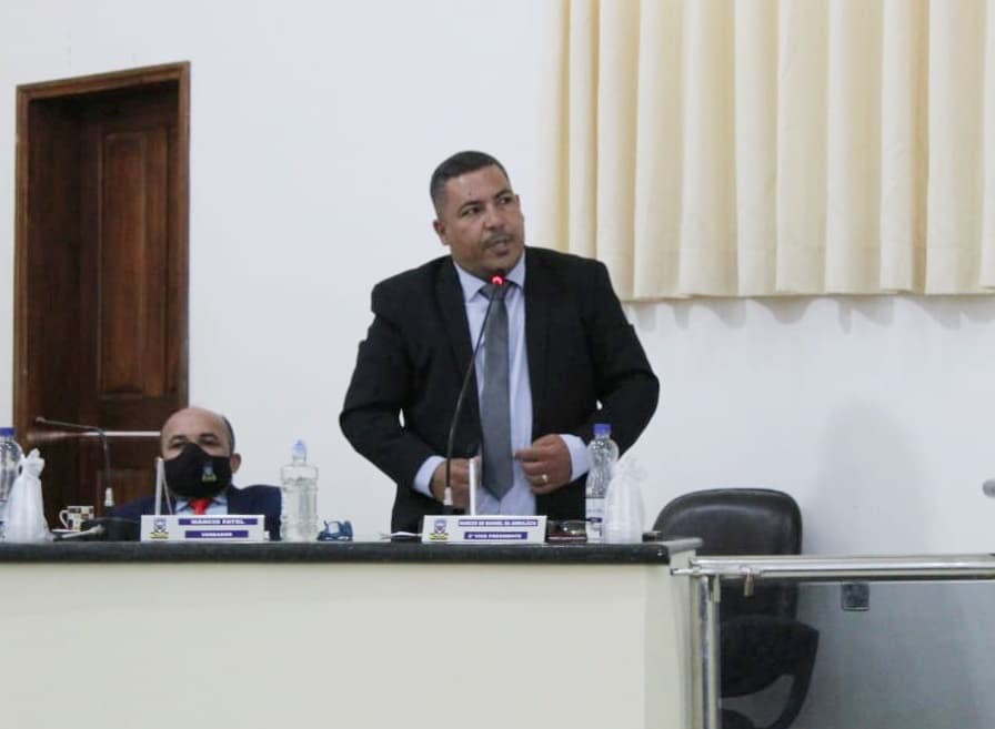 Vereador Marcos de Manoel cobra melhoria da iluminação pública ao Poder Executivo Municipal