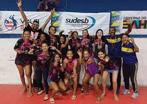 Mambas Vôlei de Ibirataia brilha e leva atletas à Seleção Baiana de Vôlei