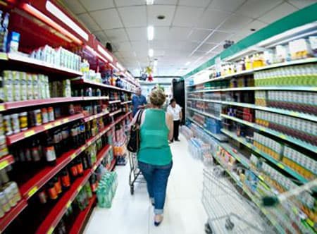 Cesta básica sobe em 13 das 17 capitais pesquisadas pelo Dieese