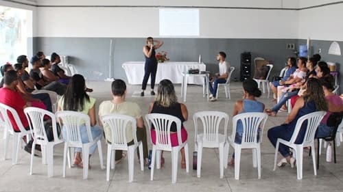 Capacitação em Ibirataia reforça integração dos órgãos públicos para atendimento especializado