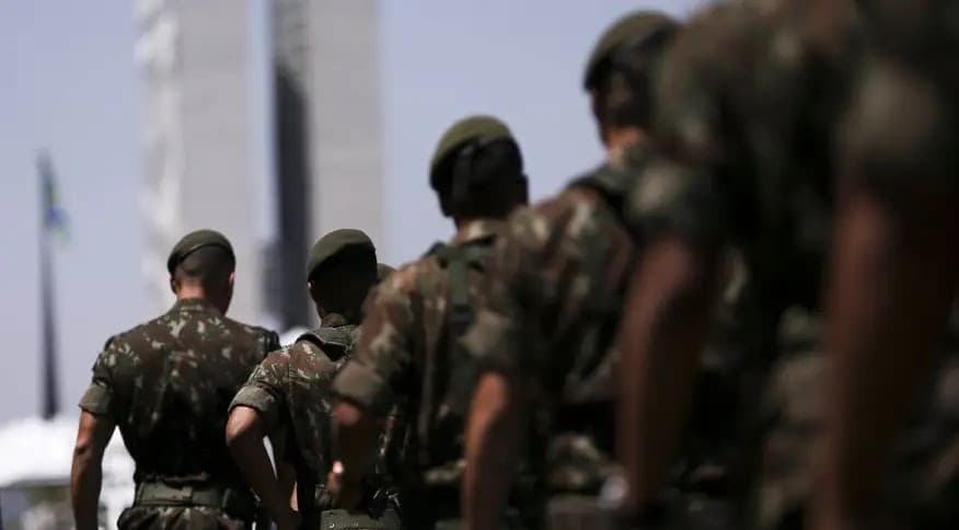 Por celeridade na tramitação, PEC dos militares vai chegar ao Congresso em versão reduzida