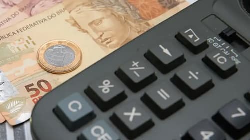 PIB do Brasil Cresce 3% em 2022, Totalizando R$ 10,1 Trilhões, Aponta IBGE
