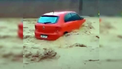Temporal causa estragos em região do Distrito Federal