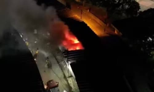 Prejuízo de R$ 200 mil: Em Itabuna, incêndio atinge loja comercial