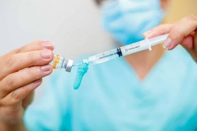 Dose de reforço pode ser aplicada agora após quatro meses