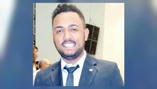 Advogado de 32 anos é morto a tiros dentro de carro