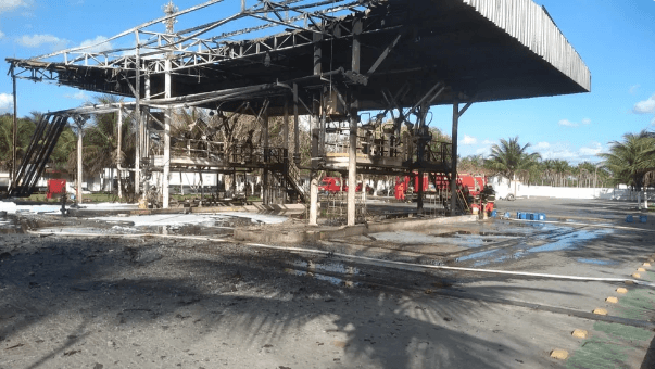 Incêndio em distribuidora de combustíveis deixa um morto e dois feridos em Feira de Santana