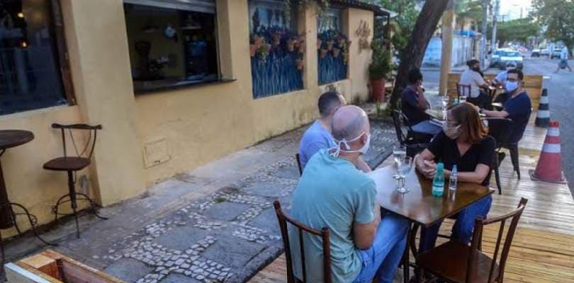 Após taxa de ocupação em Salvador subir, governo muda decreto e coloca margem de oscilação de 5%