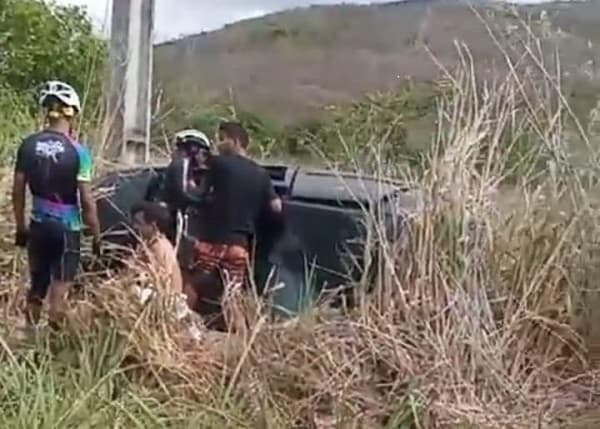 Acidente na BR-330 em Jequié deixa quatro feridos neste sábado, 16
