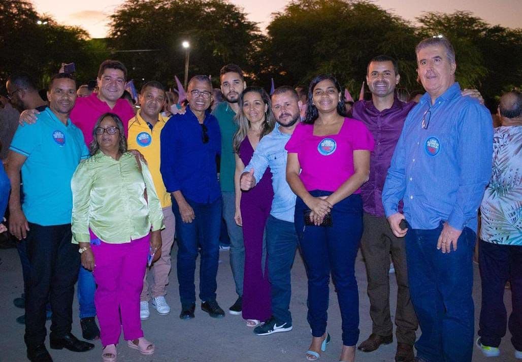 Vice-prefeito e sete dos 11 vereadores de Coaraci anunciam apoio a ACM Neto na disputa pelo governo do estado