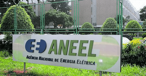 Aneel anuncia redução de cobrança extra nas contas de luz para setembro