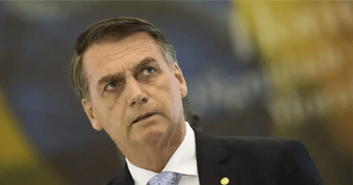 Bolsonaro fica em silêncio na PF em depoimento sobre trama golpista