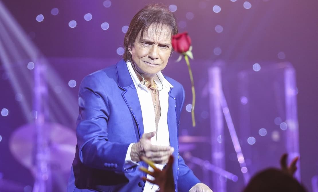 Lista dos 10 Cantores Recordistas de Vendas no Brasil