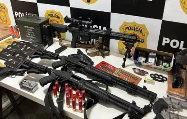 Suspeito de armar bomba perto de Aeroporto de Brasília é preso com arsenal; homem planejava atentado na posse de Lula
