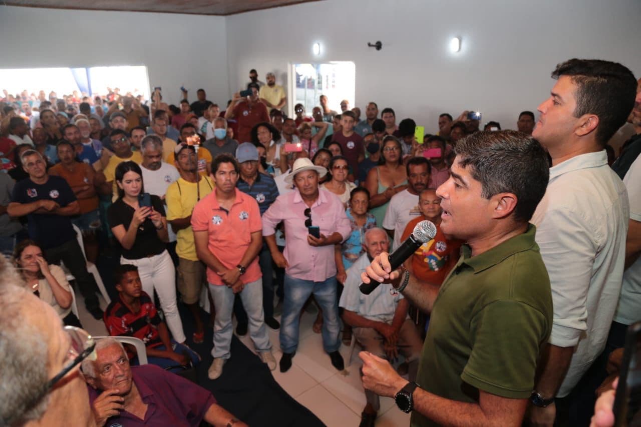 ”O governo está politizando a fila da regulação”, critica ACM Neto