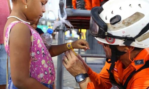 Bombeiros vão distribuir 60 mil pulseiras de identificação no Carnaval de Salvador