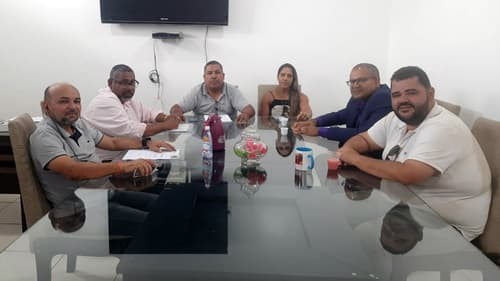 Ibirataia: Sindicato dos Servidores Públicos Municipais de Ibirataia apresenta Plano de Cargos e Salários na Câmara de Vereadores