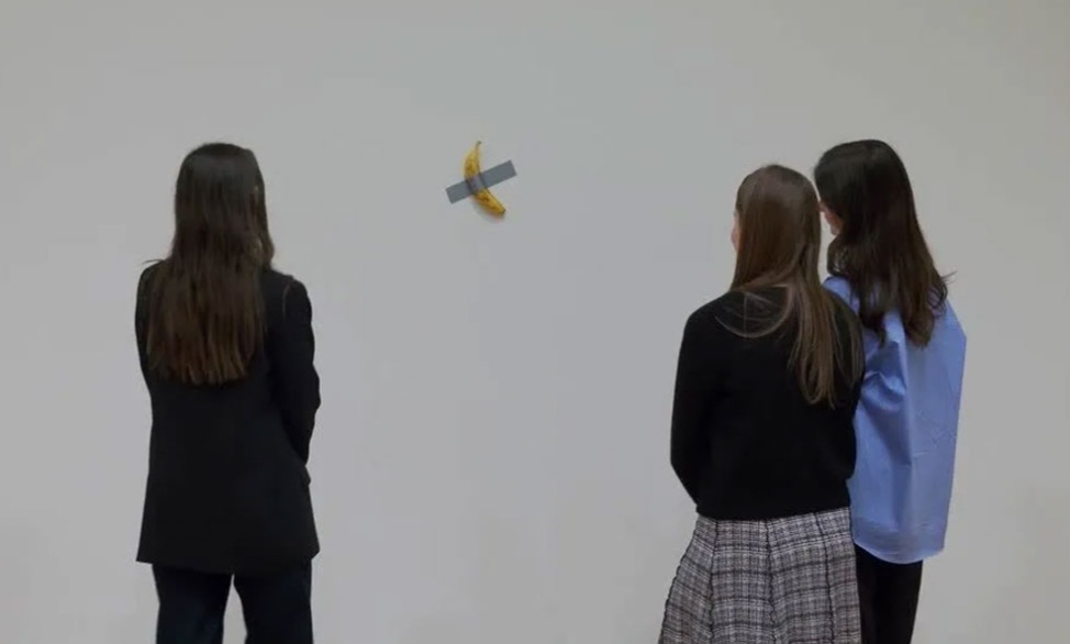 Banana é arrematada por R$ 35 milhões em leilão de arte