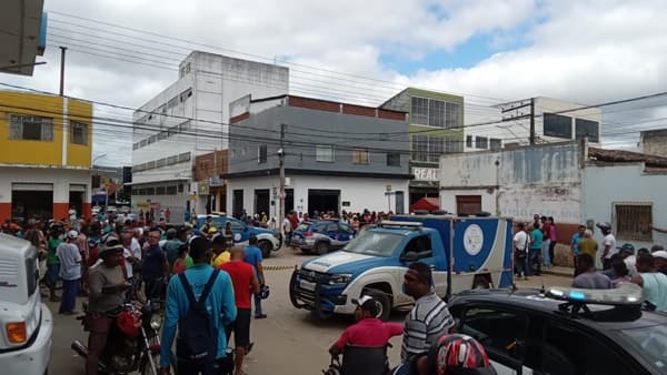 Jequié: assaltante é morto a tiros após roubar uma mulher
