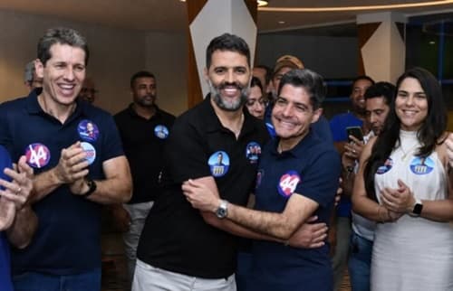 Prefeito de Aurelino Leal rompe com Jerônimo e declara apoio a ACM Neto