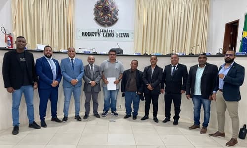 Ibirataia: Darlan Oliveira agradece ao prefeito Sandro Futuca, vereadores, sua equipeapós receber Moção de Aplausos da Câmara de Vereadores