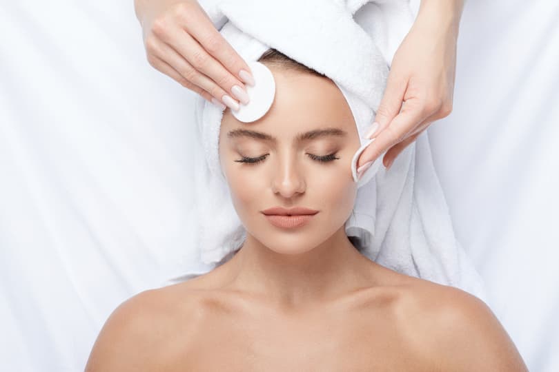 Dicas de limpeza de pele; confira
