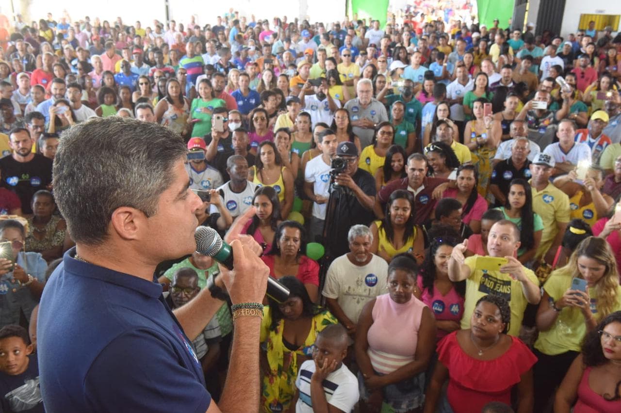 ”O que me diferencia dos meus adversários é que tenho disposição para enfrentar os problemas da Bahia”, diz ACM Neto