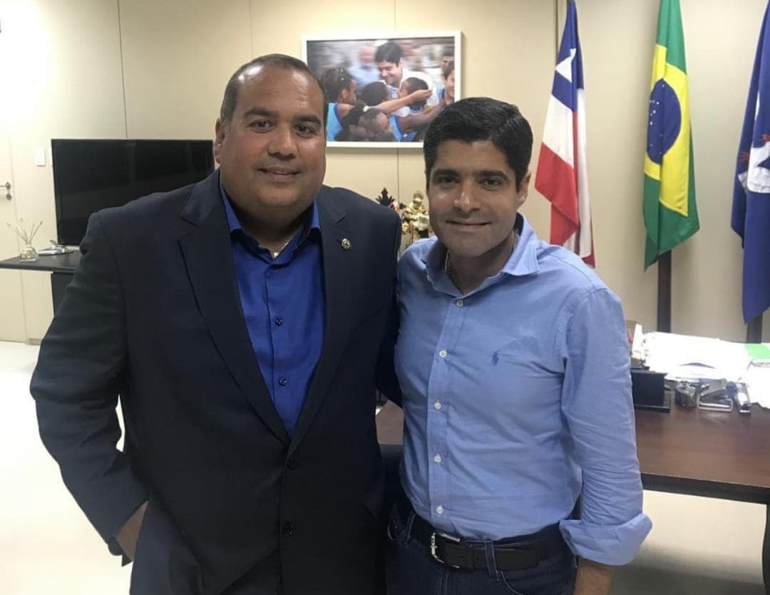 Vantagem de ACM Neto em pesquisa “traduz a tendência do que se vê nas ruas”, afirma Sandro Régis