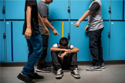 Sancionada lei que criminaliza bullying e amplia punição para crime contra criança Fonte: Agência Senado