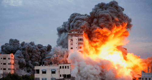 Conflito entre Israel e Hamas entra no 2º dia; ao menos 900 pessoas já morreram
