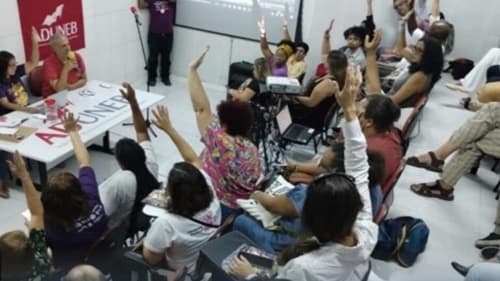 Professores das Universidades Estaduais da Bahia aprovam indicativo de greve