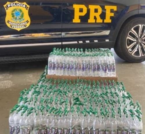 PRF apreende 516 frascos de Lança Perfume em Vitória da Conquista