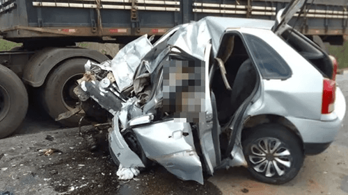 Irmãos morre em grave acidente entre Gol e Carreta na Bahia