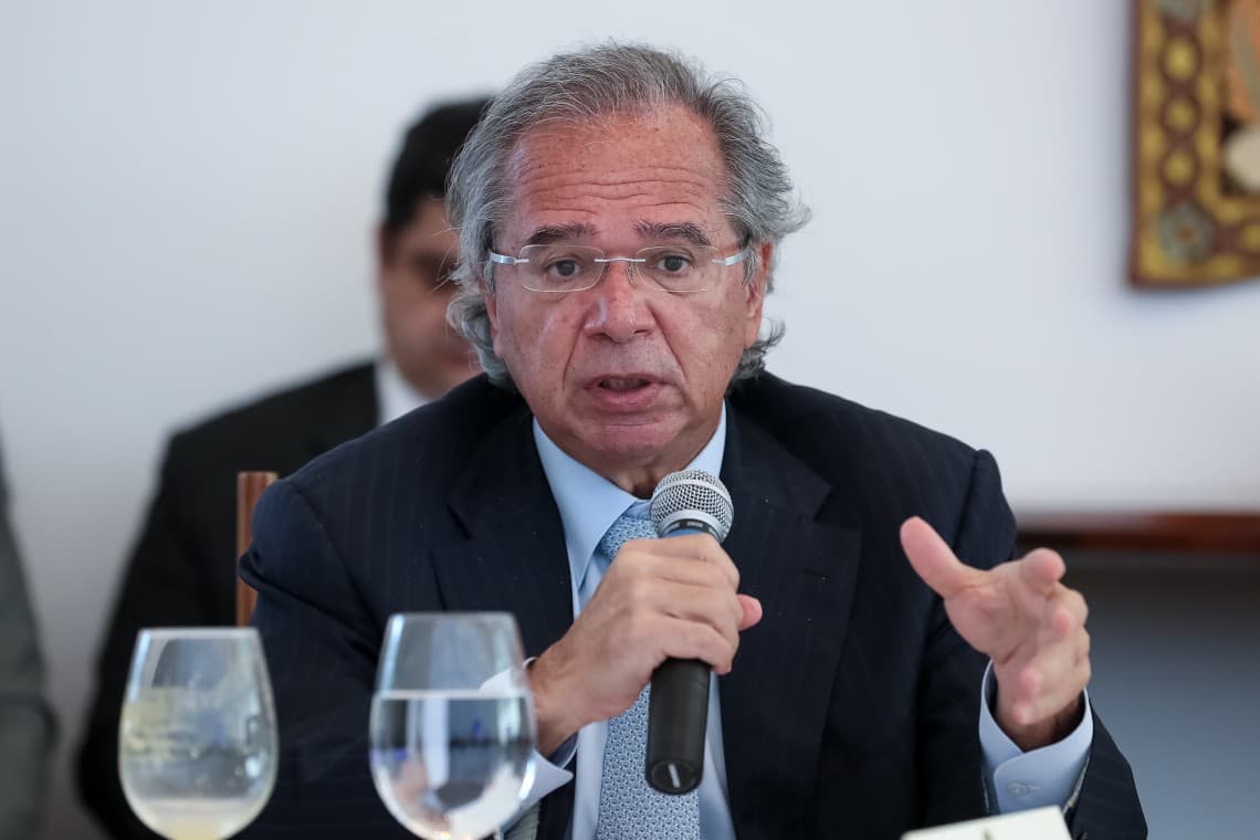 CPI pode convocar Paulo Guedes a explicar sobre 'amigo da Inglaterra' que forneceria 40 milhões de testes de Covid