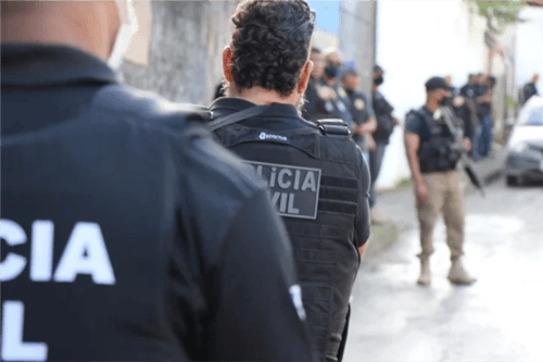 Mecânico é esfaqueado após cobrar dívida em comemoração política