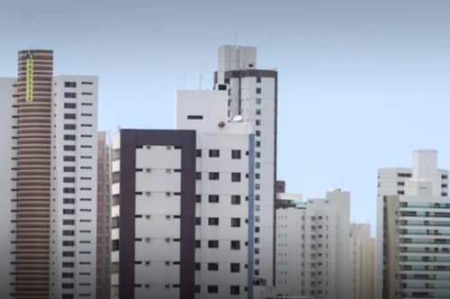 Metade dos imóveis urbanos no Brasil estão irregulares e perdem até 50% do valor
