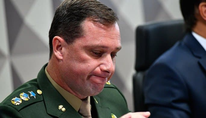 Mauro Cid volta a ser preso pela PF, mas STF revoga ordem de prisão no mesmo dia