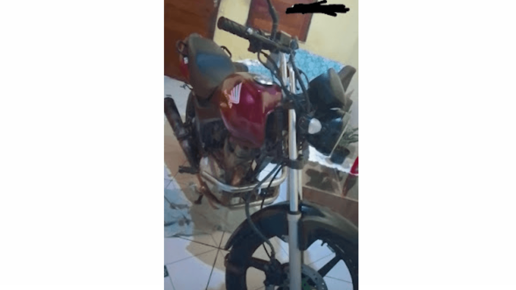Casal é assaltado entre o Distrito de Algodão e Ibirataia e tem moto roubada