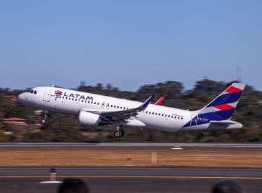 Criança foge de casa, entra escondido em avião e viaja do Amazonas para São Paulo