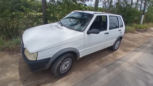 Carro é furtado durante madrugada no centro de Ipiaú